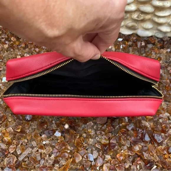 New! YSL YVES SAINT LAURENT BEAUTE Red & Gold Charms Makeup Bag/Clutch Designer - Picture 6 of 7